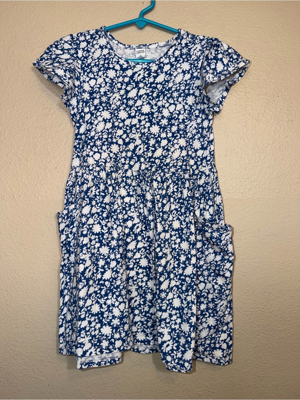 Harper Canyon Blue and White Floral Pocket Dress